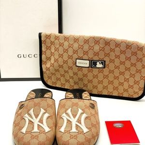 Gucci x NY Yankees GG Slippers Special Edition